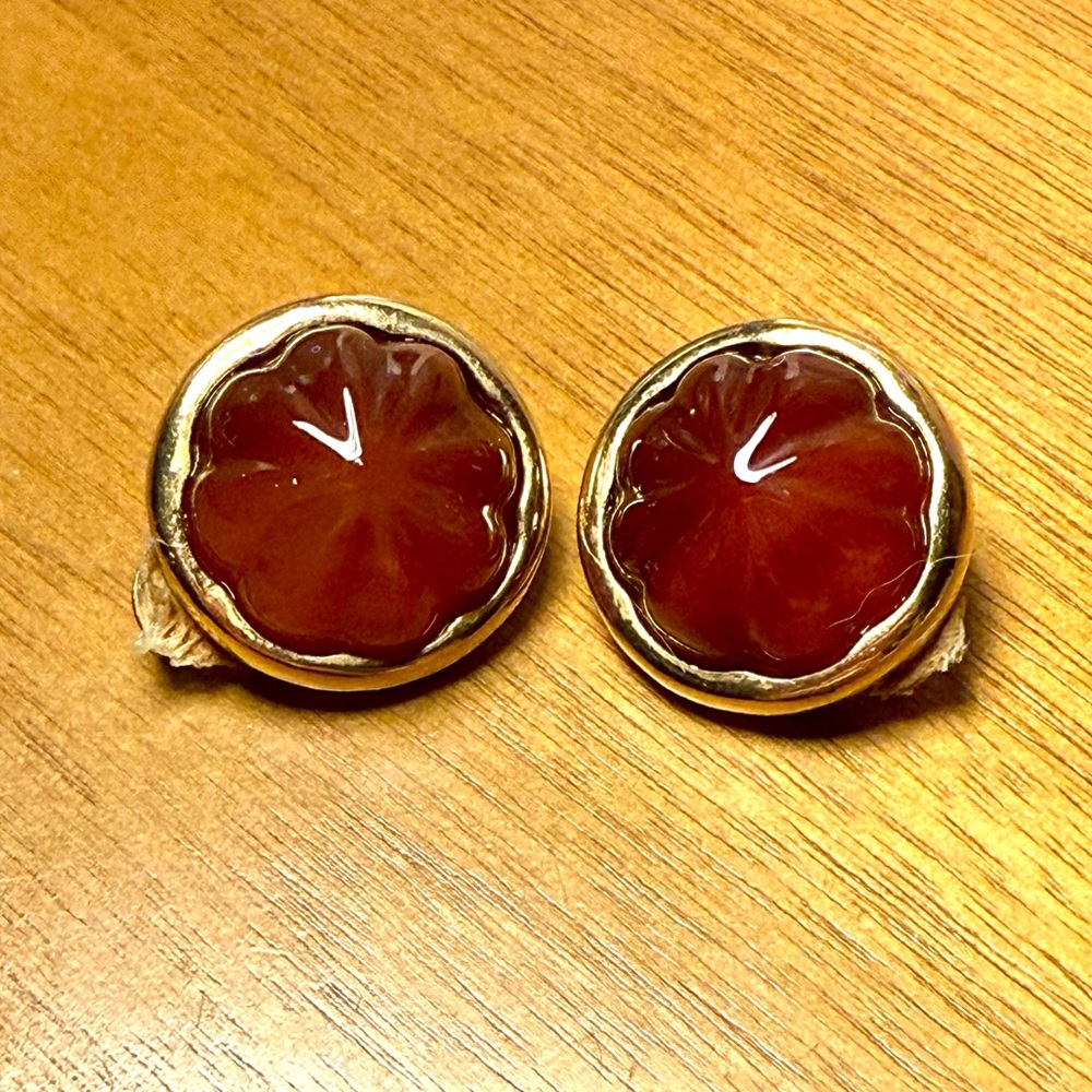 Gold and Amber colored VINTAGE Clip-On Earrings